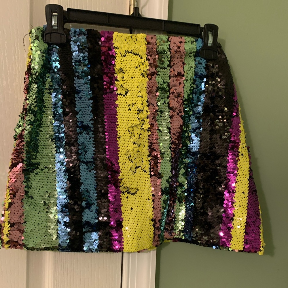 Multi colored mini skirt